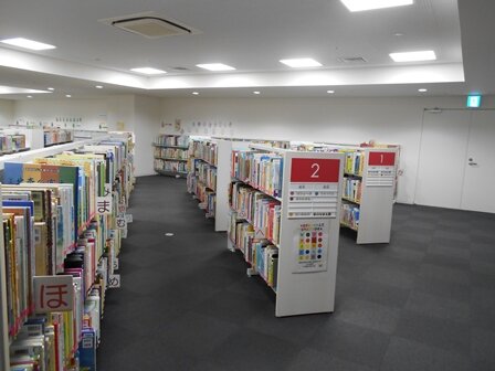 絵本コーナーの画像